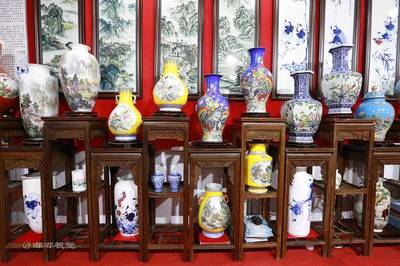 第九屆中國西部文化產(chǎn)業(yè)博覽會(huì) 文創(chuàng)產(chǎn)品爭奇斗艷 百家爭鳴
